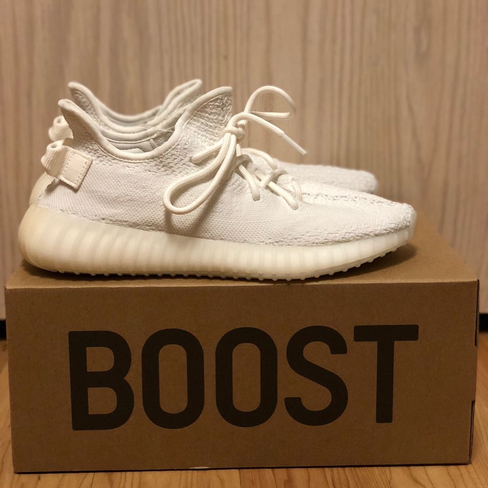 YEEZY BOOST 350 V2